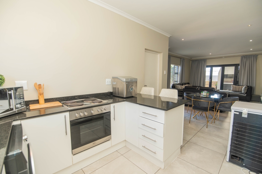 3 Bedroom Property for Sale in Pinelands Eastern Cape